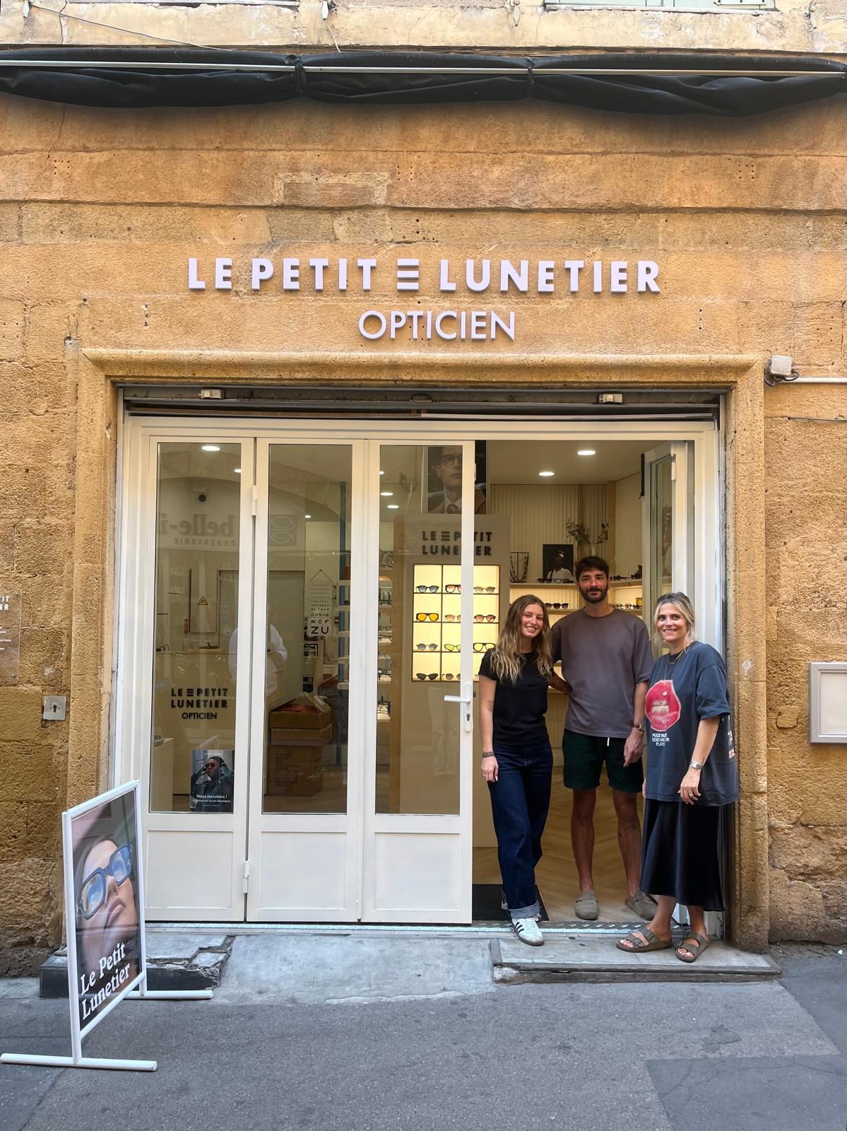 LE PETIT LUNETIER