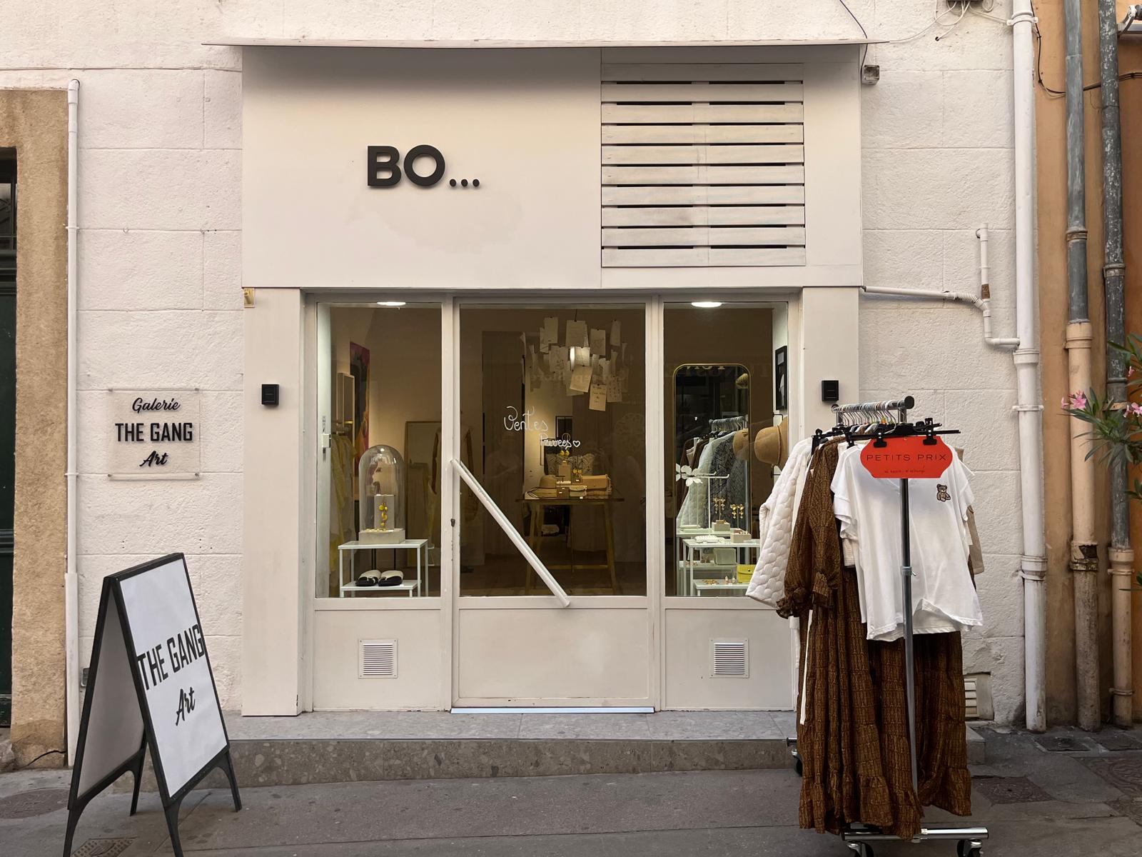 BO…