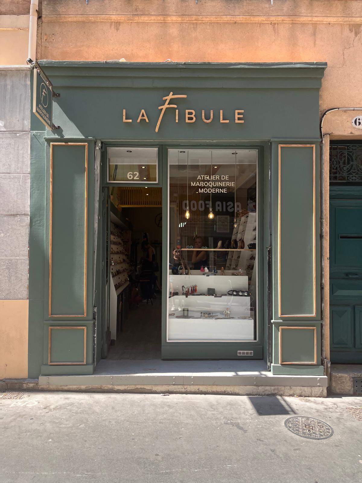 LA FIBULE